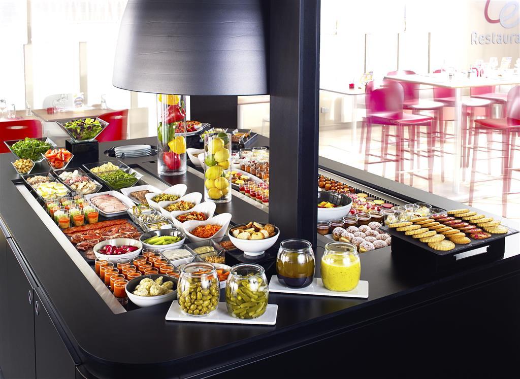 Hotel Campanile Lyon Bron Eurexpo Zewnętrze zdjęcie